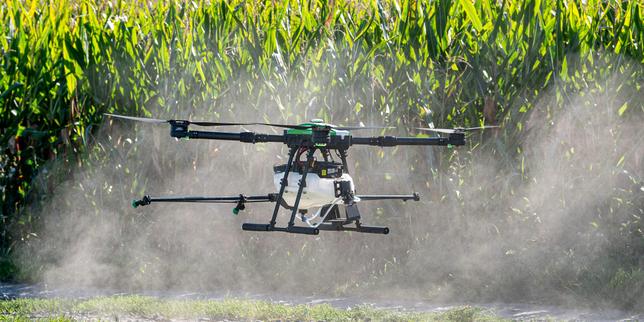 L’Assemblée autorise l’épandage par drone de produits phytosanitaires pour certaines cultures