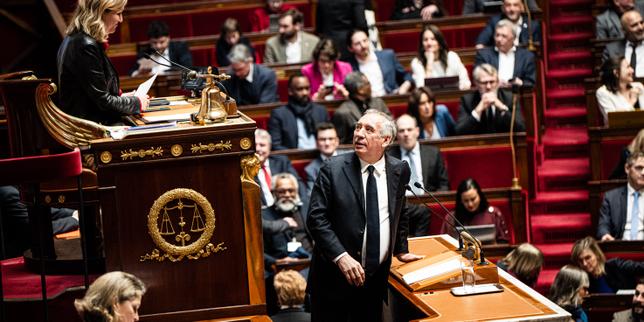 Sentimentul de copleșire migratorie: declarațiile lui François Bayrou “deranjează” pe Yaël Braun-Pivet 