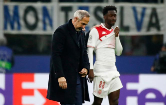 L’entraîneur de l’AS Monaco, Adi Hütter, après le match de Ligue des champions contre l’Inter Milan, au stade San Siro, le 29 janvier 2025.