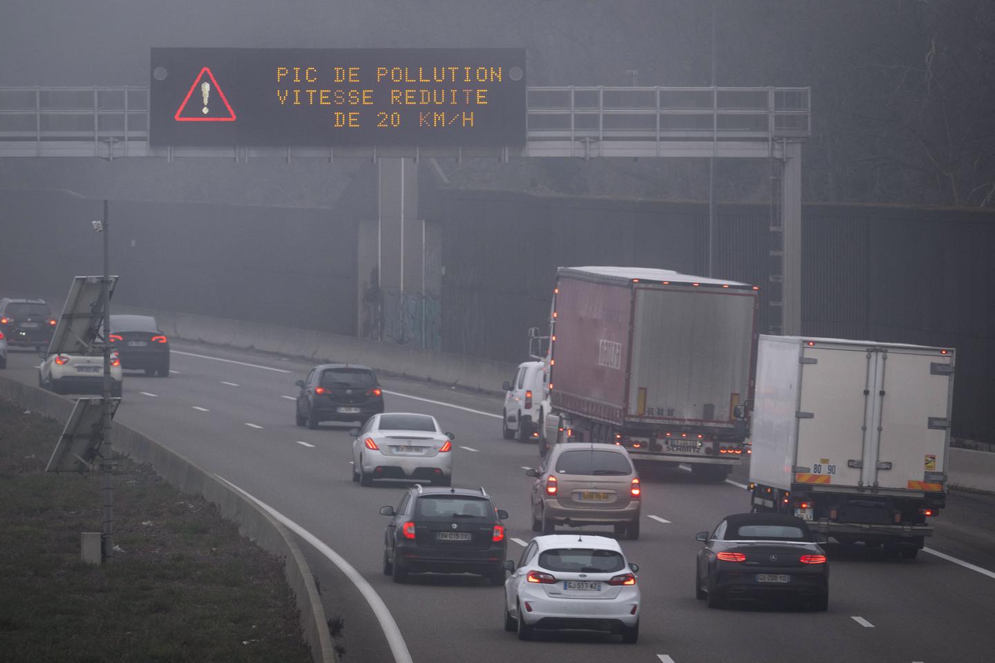 Air pollution's economic and health costs in France