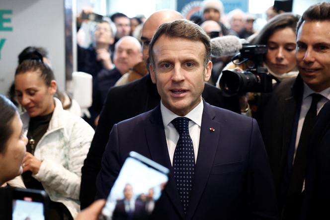 Emmanuel Macron à l’Institut Gustave-Roussy, à Villejuif, le 4 février 2025. 