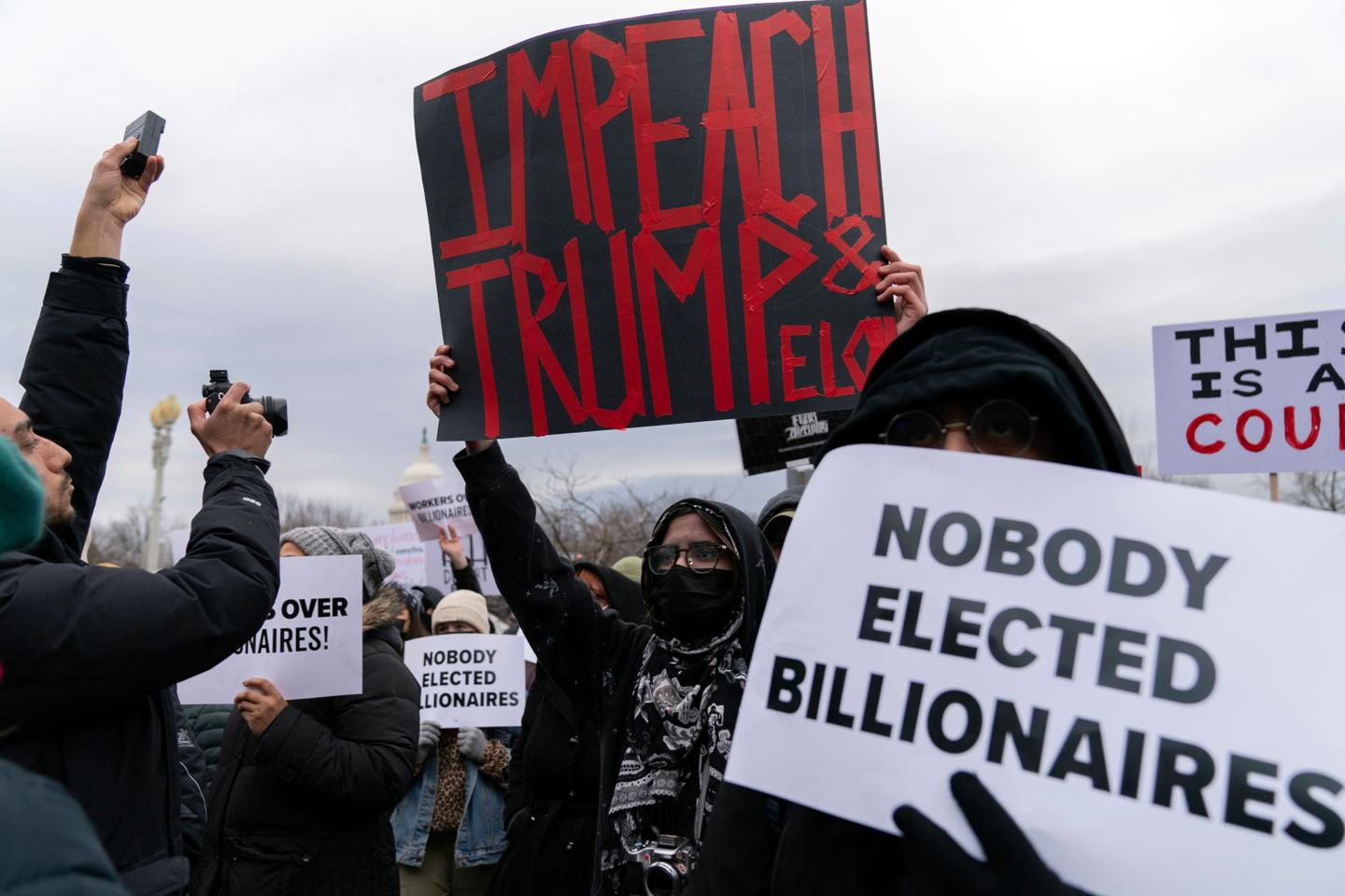 Judge temporarily blocks Trump plan offering incentives for federal workers to resign