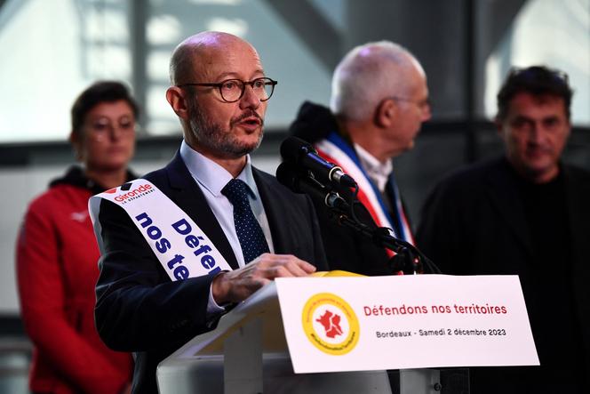 Le président (Parti socialiste) du département de la Gironde, Jean-Luc Gleyze, à Bordeaux, le 2 décembre 2023.