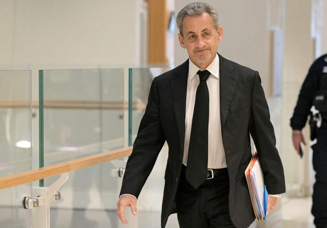 Nicolas Sarkozy au tribunal judiciaire de Paris, le 20 janvier 2025, lors du procès sur le possible financement libyen de sa campagne de 2007.