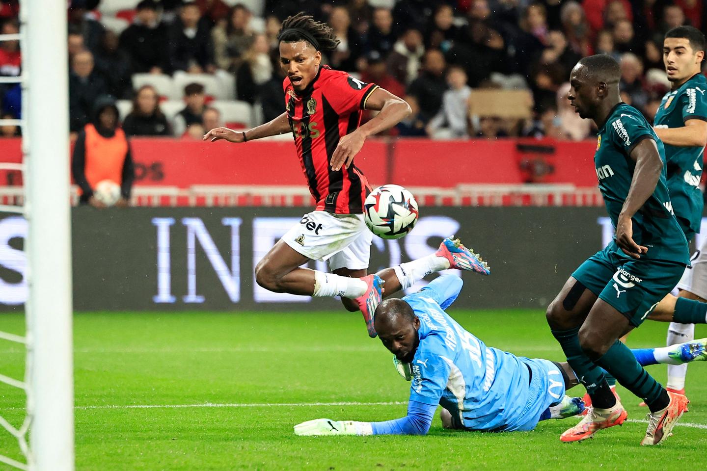 Nice monte sur le podium, Lille déchante contre Le Havre