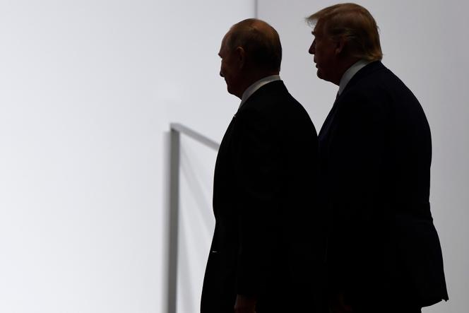 Vladimir Poutine et Donald Trump, lors d’une réunion du G20, à Osaka (Japon), le 28 juin 2019.