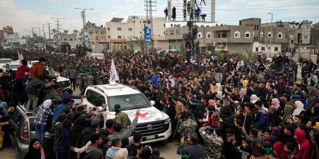În direct, încetarea focului în Gaza: Israel anunță eliberarea a 183 de prizonieri palestinieni după eliberarea a trei ostatici de către Hamas 