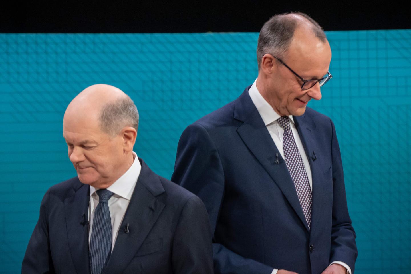 ドイツでは、オラフ・ショルツとフリードリッヒ・メルツが移民と極端な右で競争する