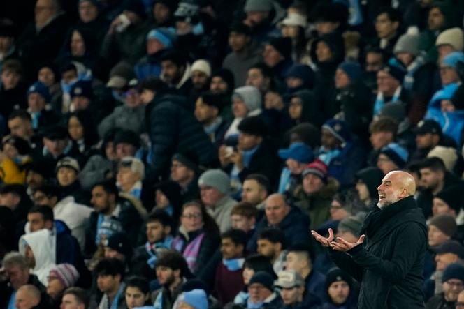 Pep Guardiola, l'entraîneur espagnol de Manchester City, vit sa pire saison, en difficulté dans les championnats anglais et d'Europe. Ici, lors de la première étape des emplois en Ligue des champions entre Manchester City et le Real Madrid au stade Etihad à Manchester (Angleterre), le 11 février 2025.
