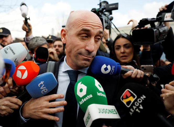 Luis Rubiales, l’ancien président de la Fédération espagnole de football, en banlieue de Madrid, le 11 février 2025.
