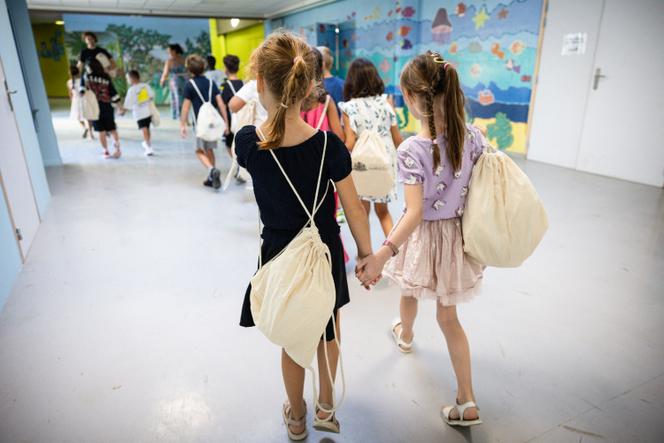 Regresso às aulas na escola primária Bonneveine-Zénatti, em Marselha, 2 de setembro de 2024. 