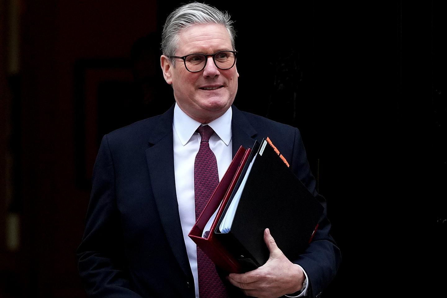 UK PM vows 'new towns' in England to alleviate housing crunch