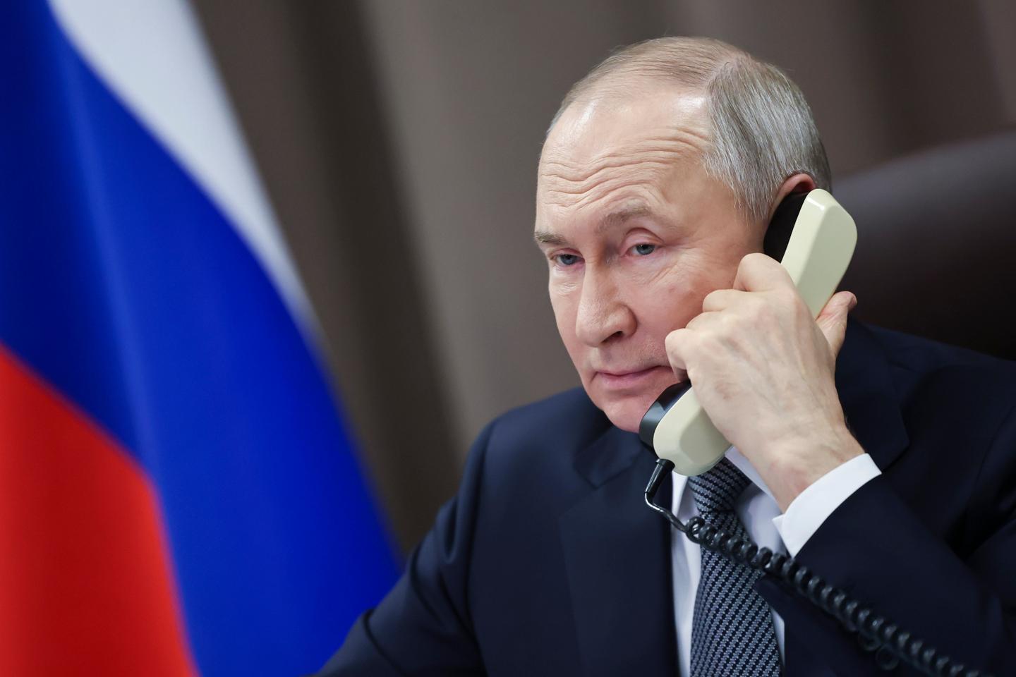 Putin offers Trump his first success