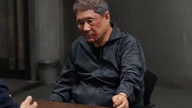 Monsieur Souris (Takeshi Kitano) dans « Broken Rage », de Takeshi Kitano.