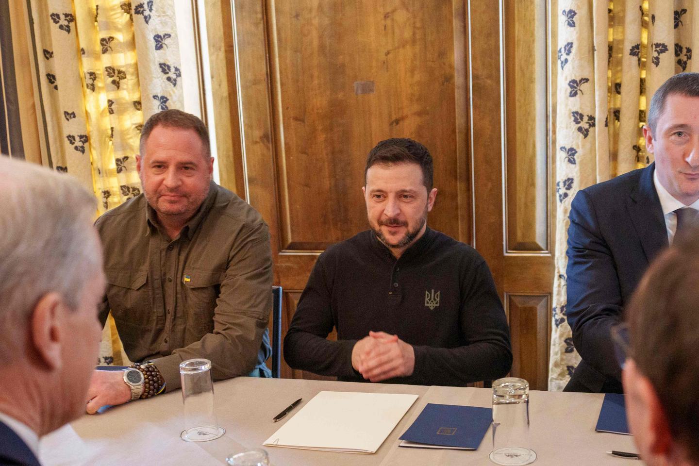 Zelensky rejects Trump-led deal with US on Ukrainian minerals