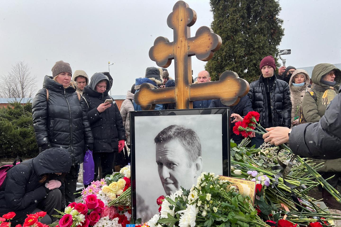 Navalny supporters mark anniversary of death with memorial events