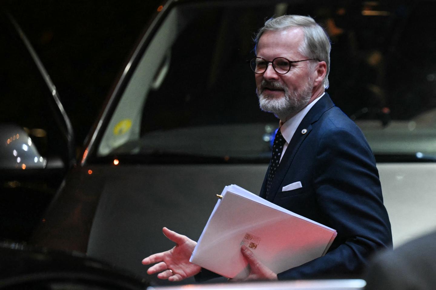 The frustrations of European countries not invited to emergency Ukraine talks in Paris