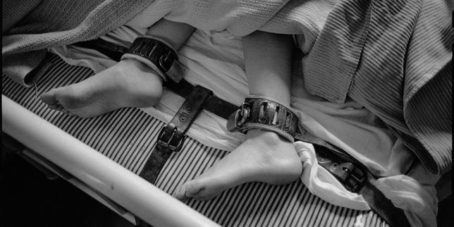 A Salem, dans les années 1970, la violence d’un service de psychiatrie pour femmes dans l’objectif de Mary Ellen Mark
