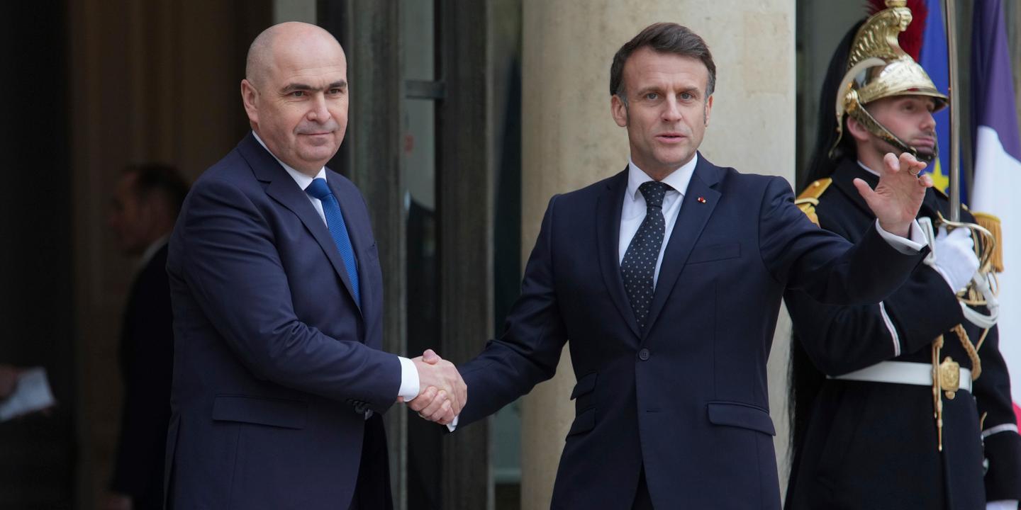 Macron holds second day of emergency talks on Ukraine