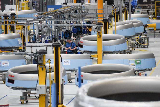 Dans l’usine Airbus Atlantic A350 de Bouguenais, près de Nantes, le 29 février 2024.