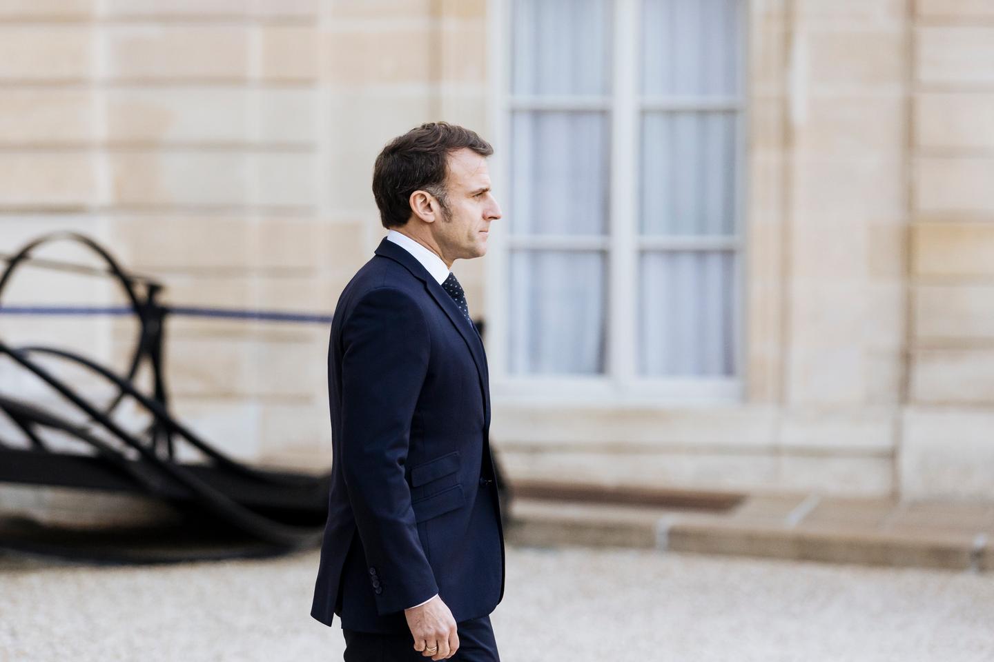 On Ukraine, Macron attempts to prepare public opinion for an unprecedented war effort