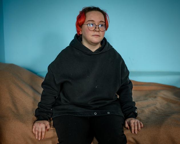 Nastia, 22 ans, une des patientes de l’hôpital psychiatrique de Kharkiv (Ukraine), le 15 janvier 2025.