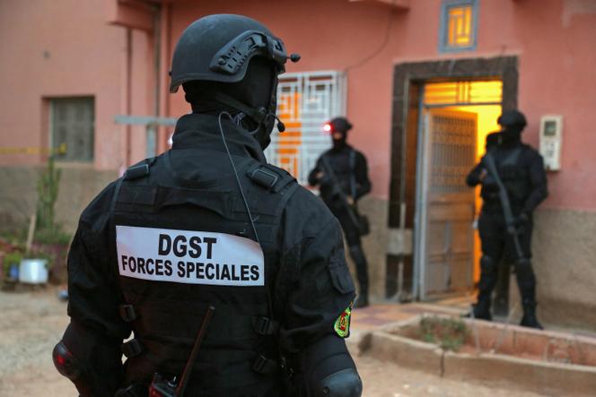 Des agents des forces spéciales de la Direction générale de la surveillance du territoire, à Errachidia, au Maroc, en septembre 2021.