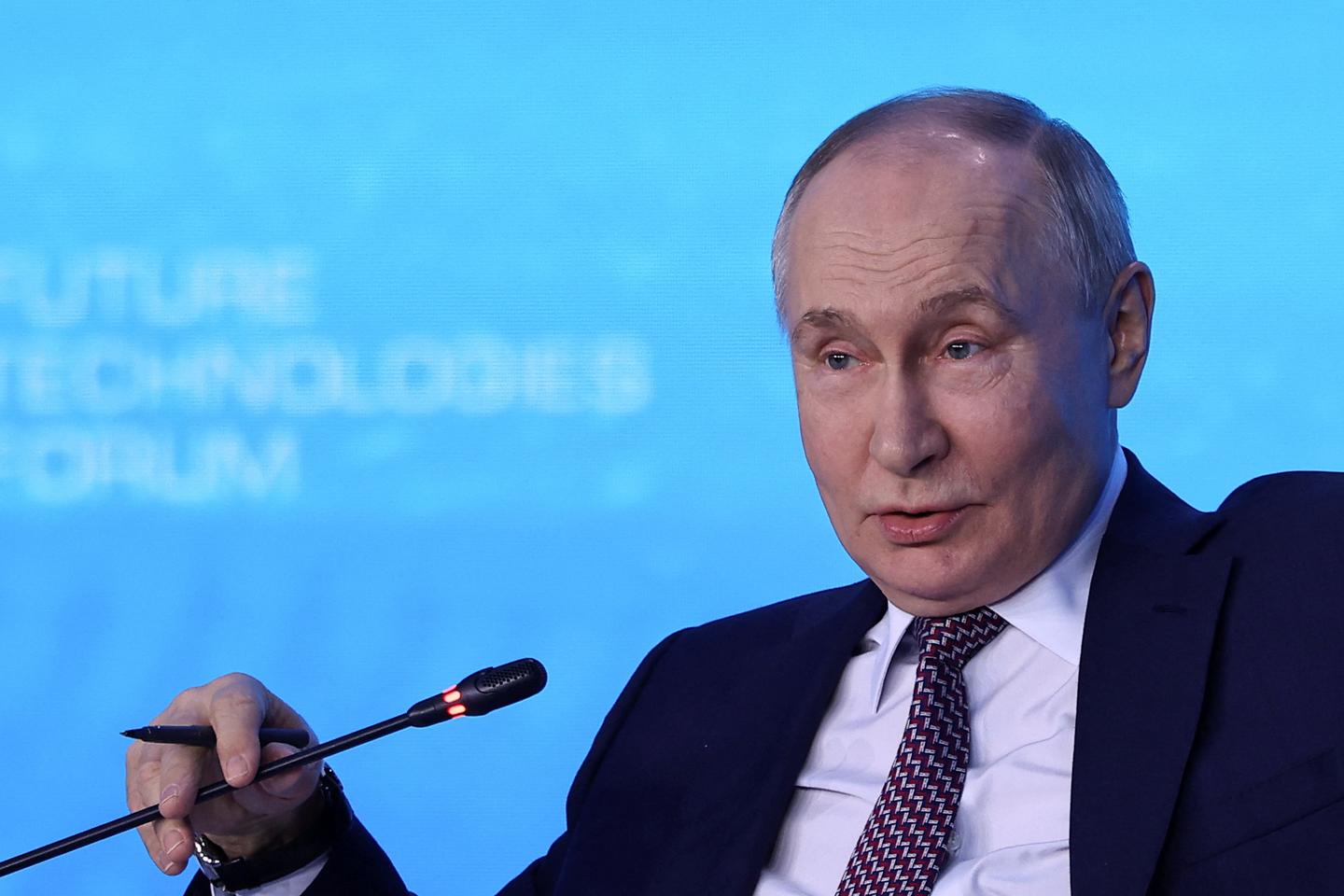 ‘Europe refuses to see that Vladimir Putin is in fact waging a war against it and against the West’