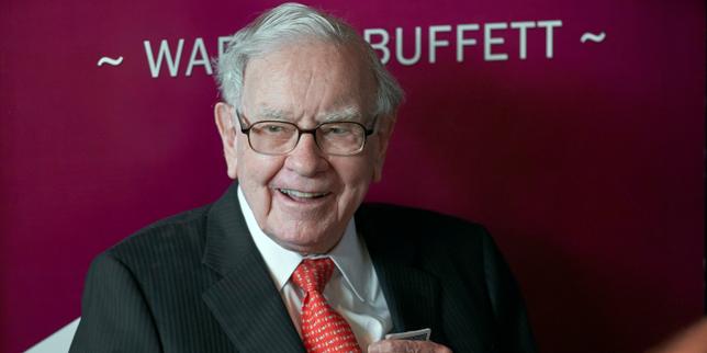 'Warren Buffett reminds Donald Trump of a basic economic responsibility: Keep the dollar stable'