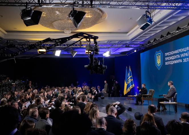 Le président ukrainien Volodymyr Zelensky,  lors d’une conférence de presse à Kiev, le 23 février 2025.