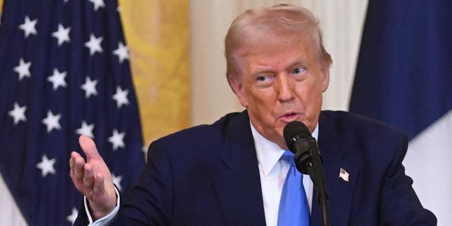 Trump says Canada, Mexico tariffs moving 'forward' on schedule
