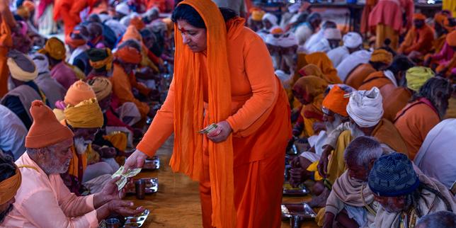 A Prayagraj, dans les pas des sadhvis, les renonçantes hindoues