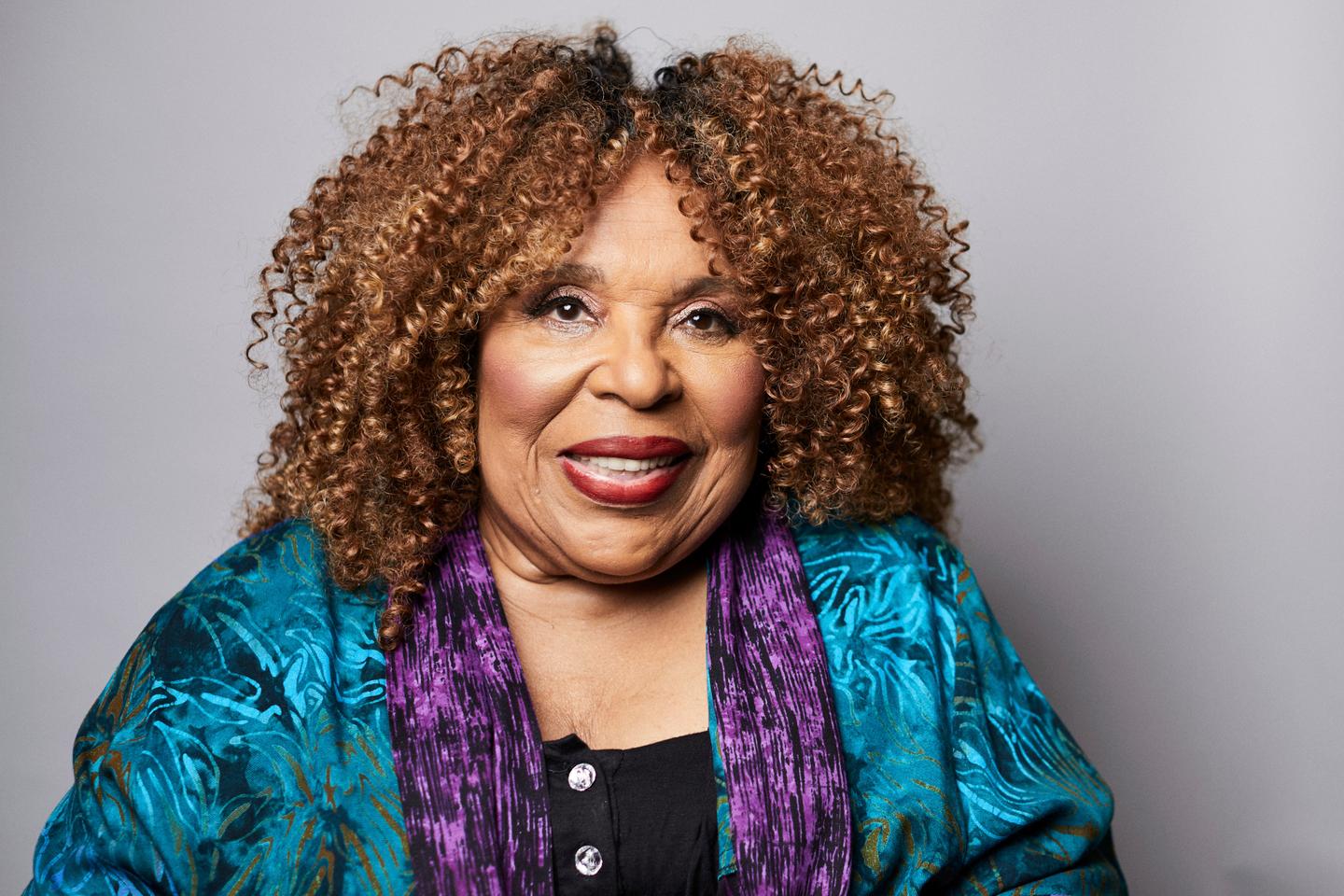 Roberta Flack, R&B icon known for 'Killing Me Softly,' dies at 88