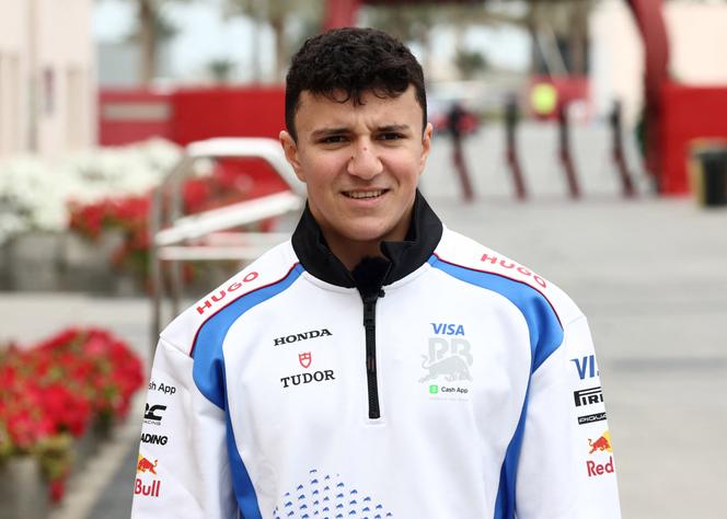 Isack Hadjar, em 26 de fevereiro, durante os testes de pré -temporada no Bahrein.