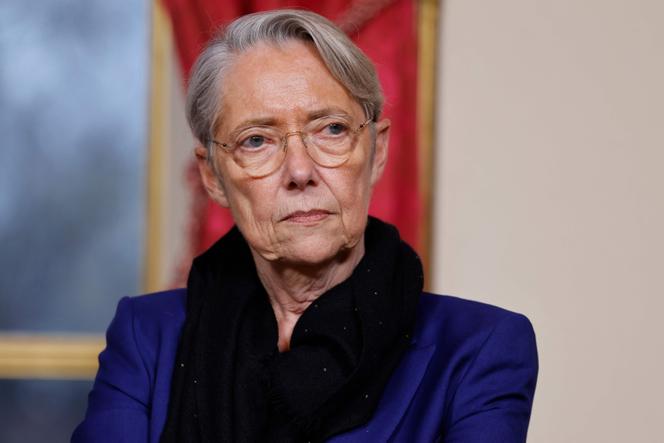 La ministre française de l’éducation Elisabeth Borne à l’hôtel Matignon, à Paris, le 26 février 2025.