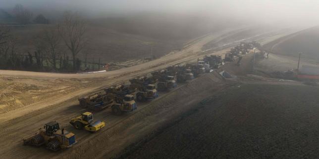 Autoroute A69 : la préfecture du Tarn exige une réduction des émissions dues à la fabrication du revêtement