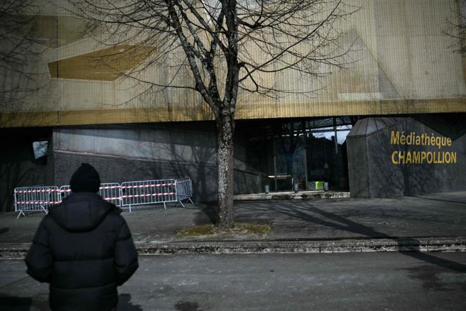 La médiathèque Champollion, dans le quartier des Grésilles, à Dijon, le 3 mars 2025.