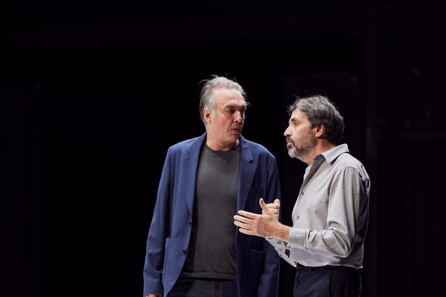 Regarder la vidéo Au Théâtre de l’Odéon, une « Amante anglaise » follement incarnée