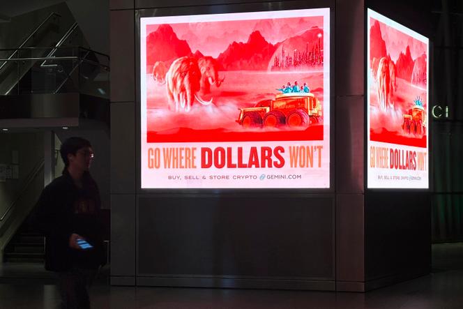 Une publicité pour la plateforme de cryptomonnaie Gemini, à New York, le 11 novembre 2024.
