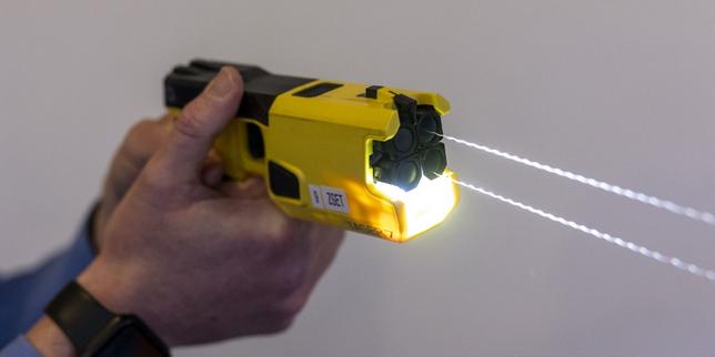 Amnesty International demande une réglementation mondiale sur les armes à impulsion électrique