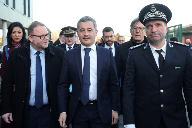 Le ministre de la justice, Gérald Darmanin, au centre pénitentiaire de Vendin-le-Vieil (Pas-de-Calais), où seront notamment incarcérés les narcotrafiquants les plus dangereux, le 7 mars 2025.