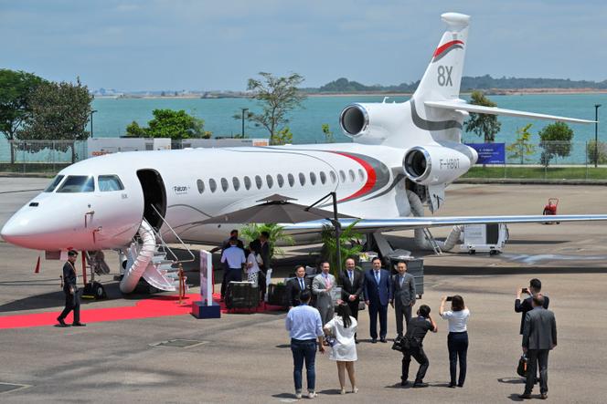 Le Dassault Falcon 8X, présenté au Forum du commerce de l’aviation asiatique 2025, à Singapour, le 4 mars 2025.