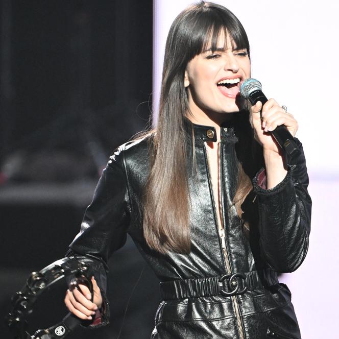 Clara Luciani durante a 40ª edição do Victoires de la Musique, em Boulogne-Billancourt (Hauts-de-Seine), em 14 de fevereiro de 2025.