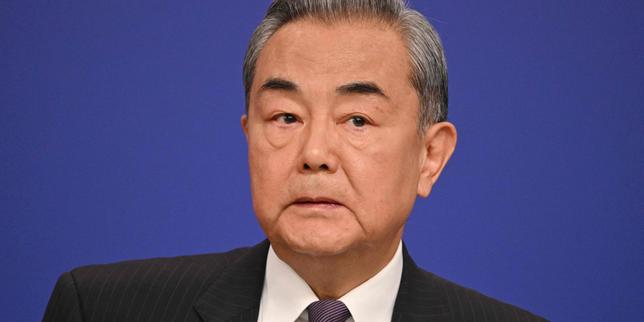 China vows to 'firmly counter' US tariffs
