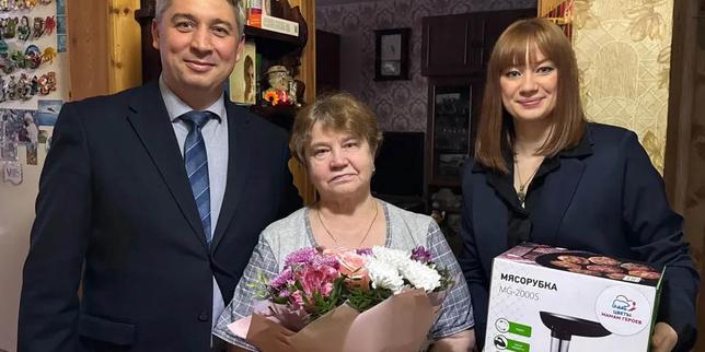 En Russie, des hachoirs à viande offerts aux mères des combattants morts sur le front