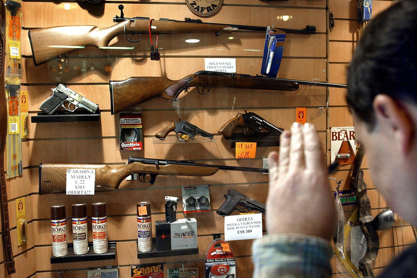 In Argentina, lowering the legal age for obtaining firearms is raising social concerns