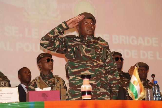 Le général Abdourahamane Tiani, chef de la junte au pouvoir au Niger, à Niamey, le 15 février 2025.