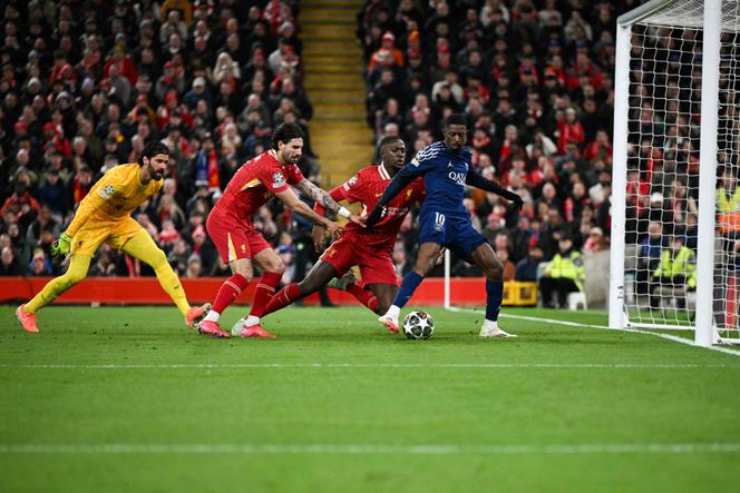 يصادف المهاجم الفرنسي في باريس سان جيرمان (PSG) عوسماني ديمبيلي (بلو جيرسي) الهدف الوحيد لمباراة العودة لمراحل خروج المغلوب في دوري أبطال أوروبا بين ليفربول وبرنامج الأجزاء بسلاسة الأطراف التجارية ، في ملعب أنفيلد في ليفربول (المملكة المتحدة) ، الثلاثاء 11 مارس 2025.