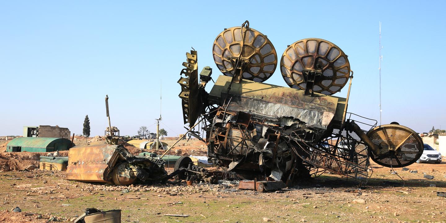 イスラエル陸軍は、シリア南部の軍事場所でストライキを行ったと主張しています