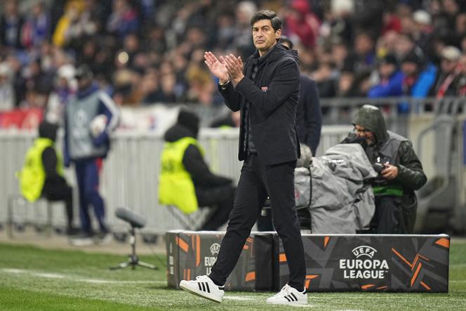 باولو فونسيكا خلال مباراة دوري أوروبا بين ليون والنادي الروماني FCSB في ملعب Groupama في Décines-Charpieu (Rhône) ، 13 مارس 2025.